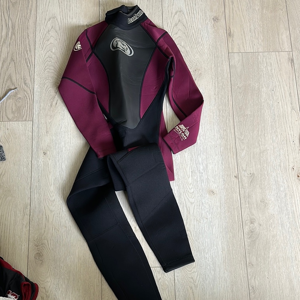 Women's Black and Burgundy Wetsuit